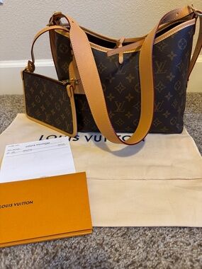 AUTHENTIC LOUIS VUITTON CARRYALL PM